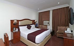 Oyo 11647 Hotel Metro Agra (uttar Pradesh) 2* India